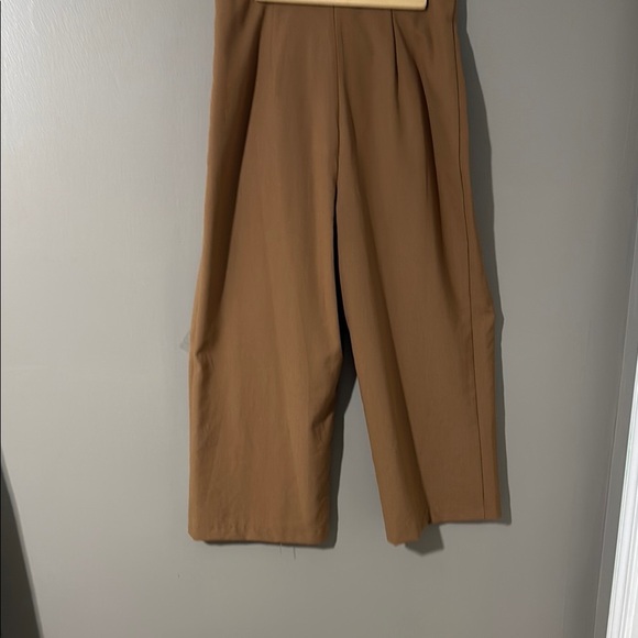 Daniel Cremieux Brown Capris with Tie Waist - Picture 2 of 8